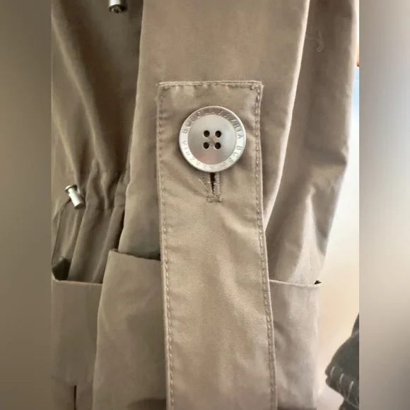 New BCBG Khaki Raincoat​ - Picture 7 of 9